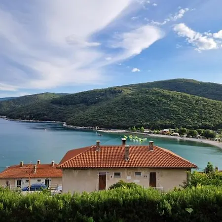 Porto Albona 公寓