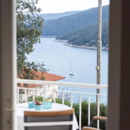 Porto Albona Apartment